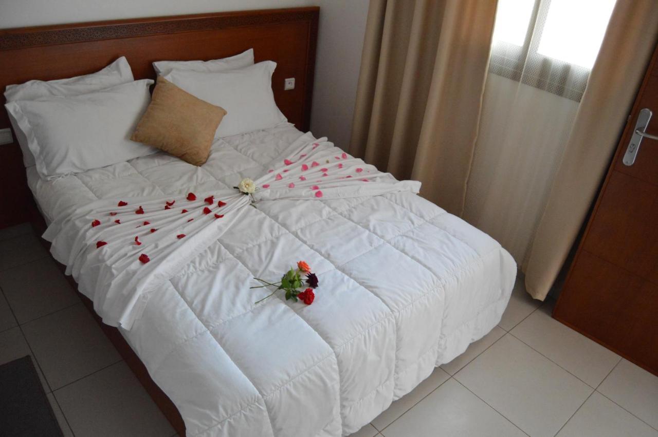 Hôtel Zahrat Souss -Inezgane Insgane Exterior foto