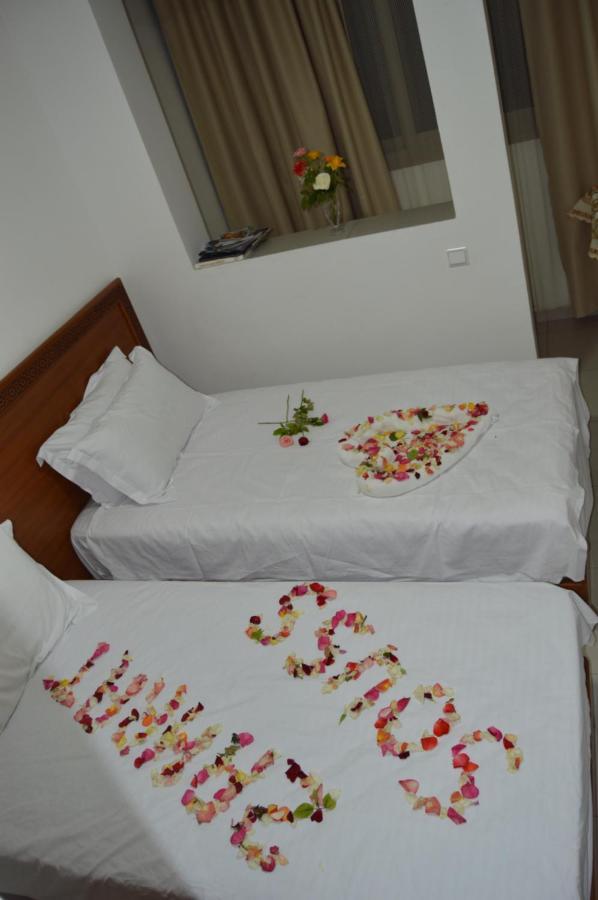 Hôtel Zahrat Souss -Inezgane Insgane Exterior foto
