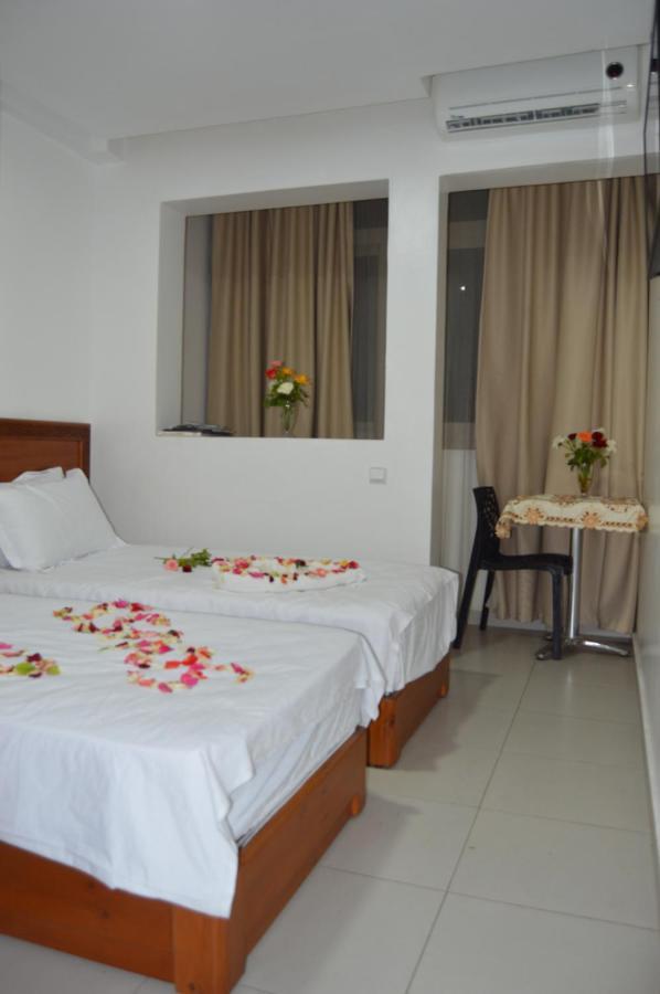 Hôtel Zahrat Souss -Inezgane Insgane Exterior foto